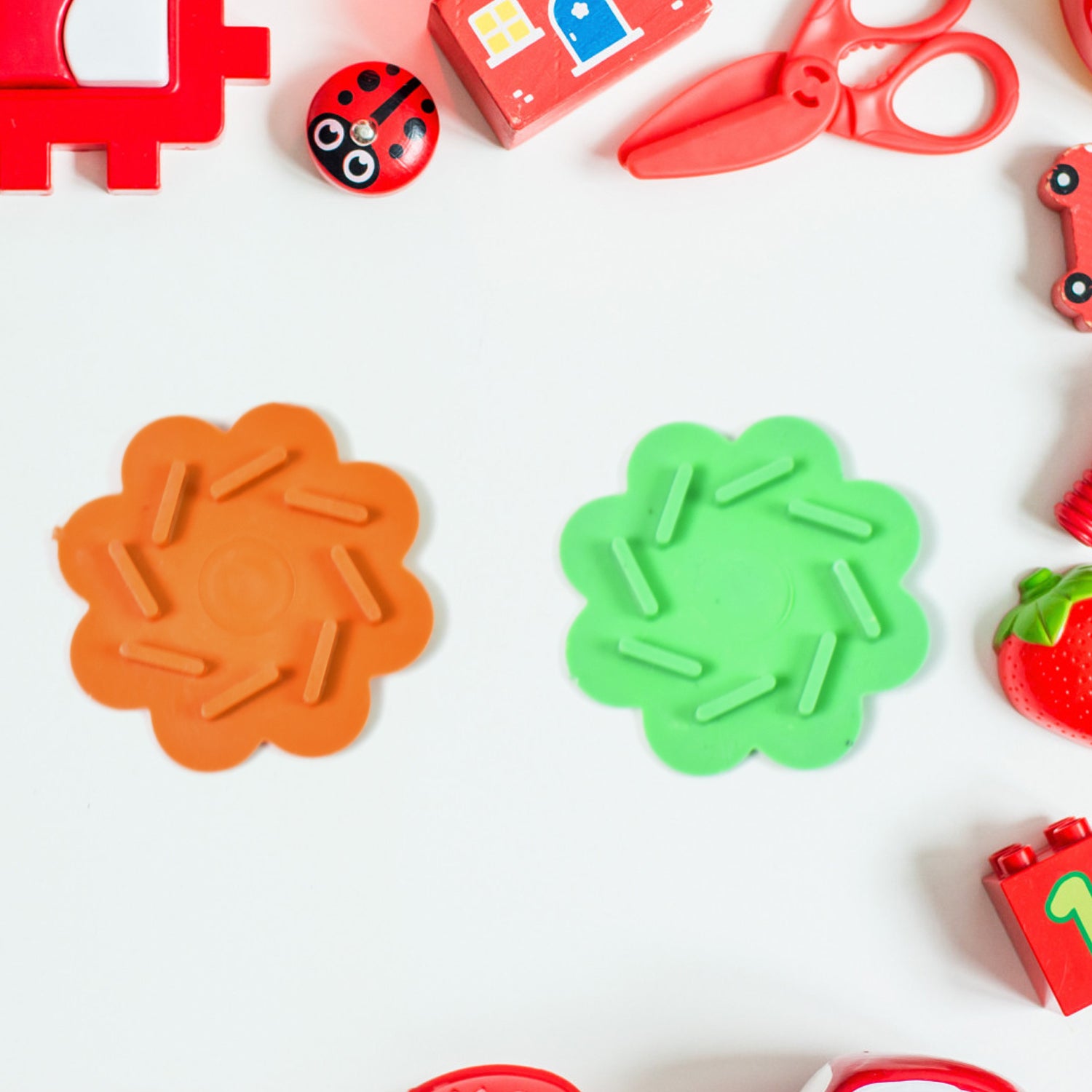 Small Magic Air Spinner Plastic Promotional Spinning Toys (1 Pc) Small Magic Air Spinner Plastic Promotional Spinning Toys (1 Pc)